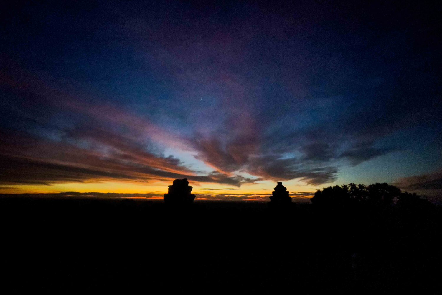 The view of Bakeng after the sunset.